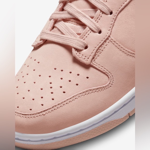 Nike ♡ Pink Oxford Dunk Low - Picture 8 of 13